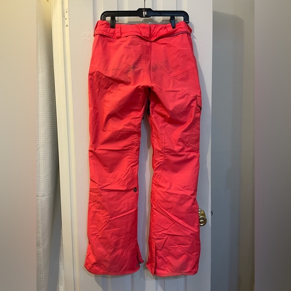 Volcom Snowboarding Pants - Picture 8 of 10